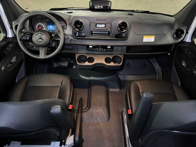 2025 Mercedes-Benz Sprinter 2500 Standard Roof I4 Diesel HO 144" RWD