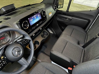 2026 Mercedes-Benz Sprinter 2500 Standard Roof I4 Diesel HO 144" RWD