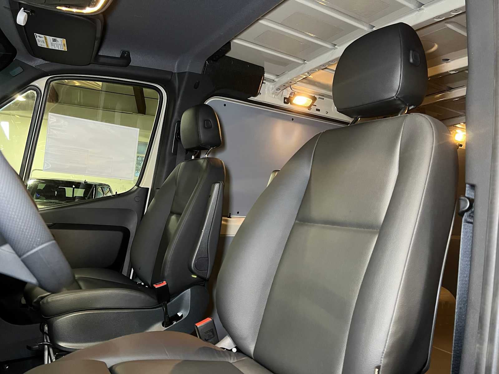 2025 Mercedes-Benz Sprinter 2500 Standard Roof I4 Diesel HO 144" AWD