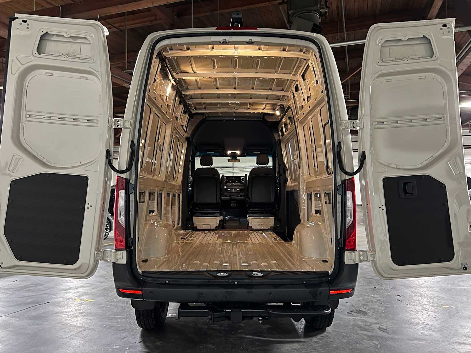 2026 Mercedes-Benz Sprinter 2500 Standard Roof I4 Diesel HO 144" AWD