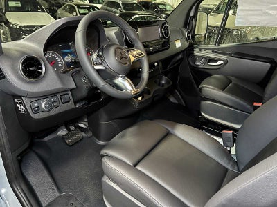 2026 Mercedes-Benz Sprinter 2500 Standard Roof I4 Diesel HO 144" AWD