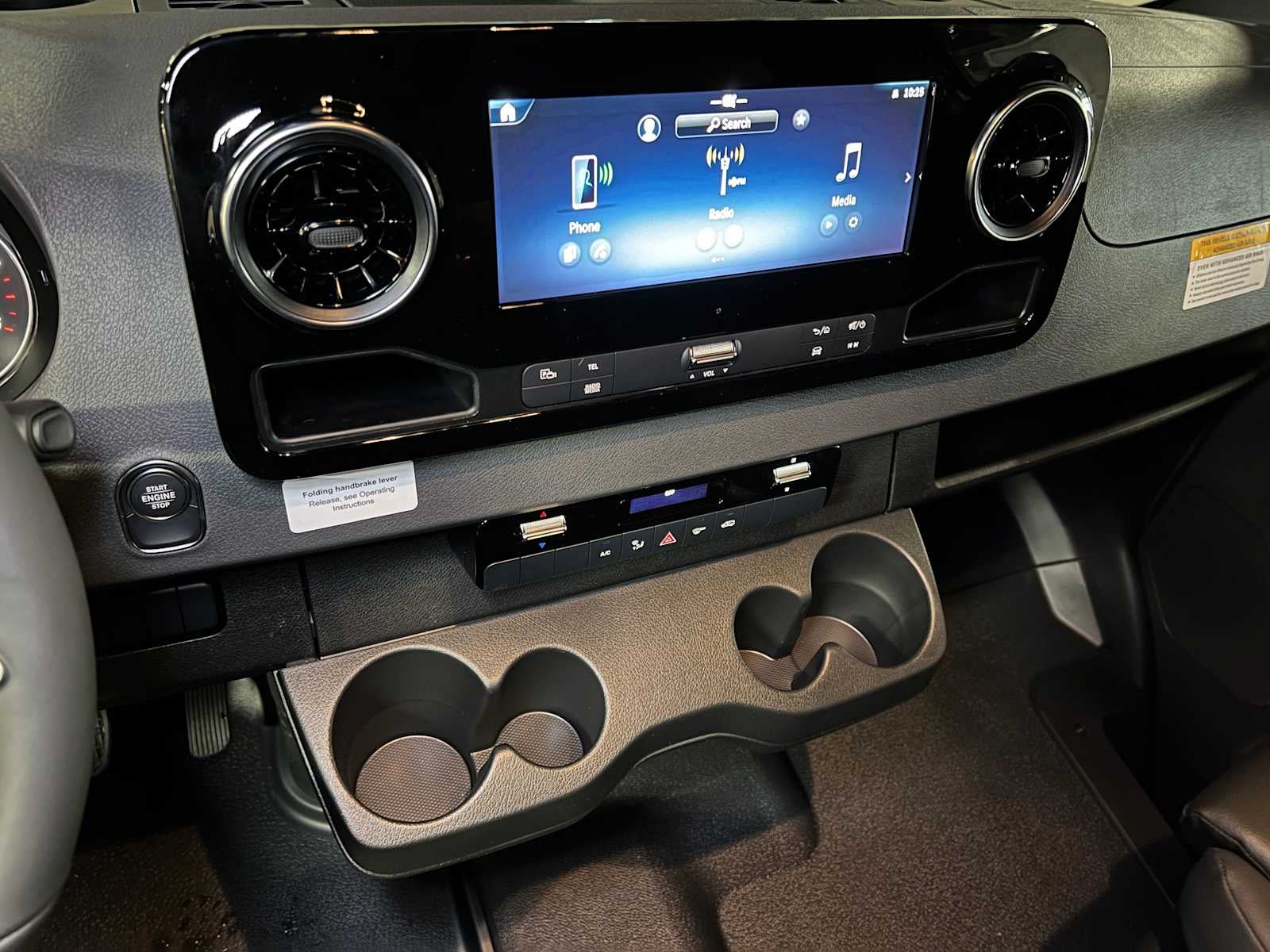 2026 Mercedes-Benz Sprinter 2500 Standard Roof I4 Diesel HO 144" AWD