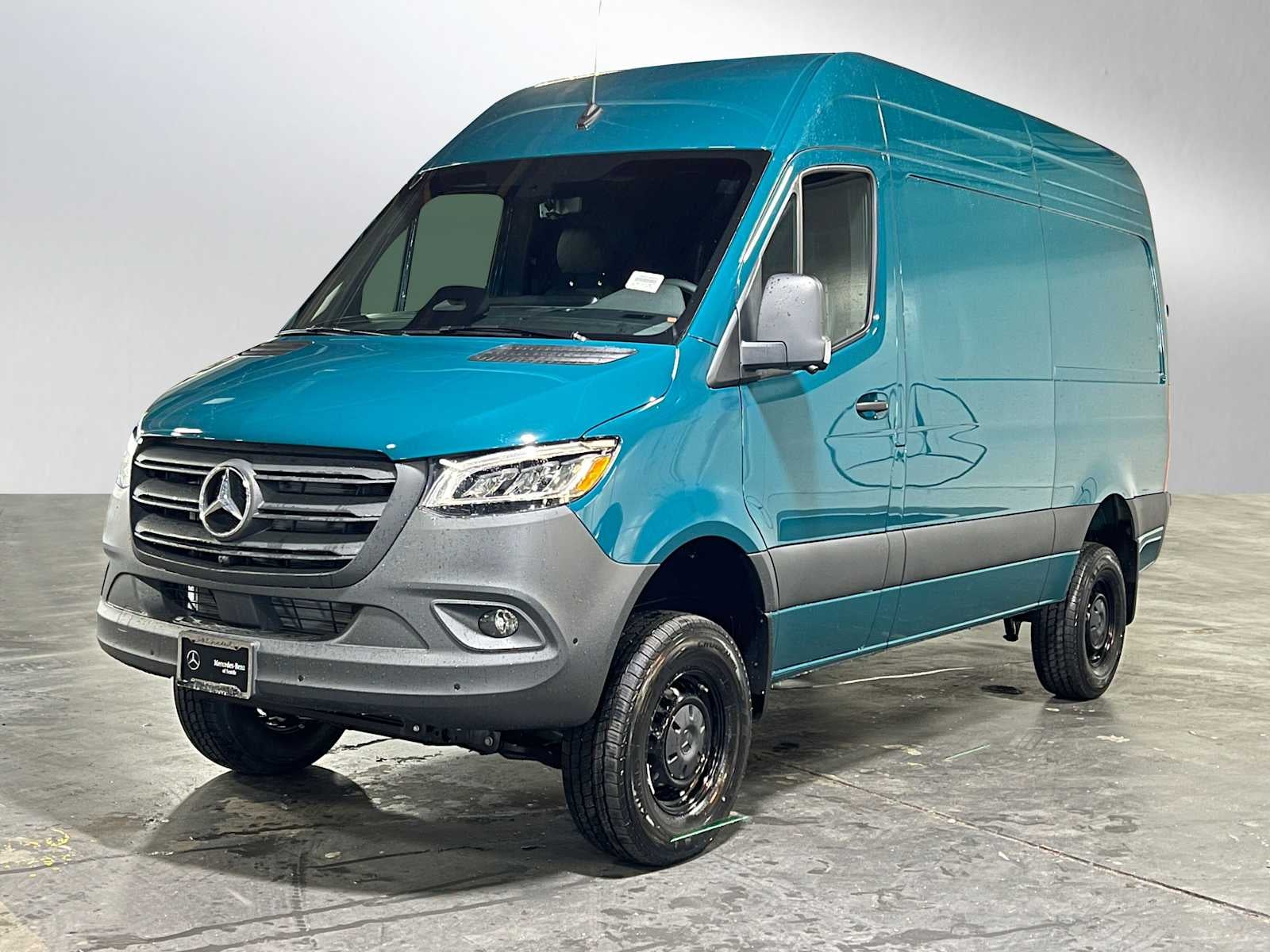 2026 Mercedes-Benz Sprinter 2500 Standard Roof I4 Diesel HO 144" AWD