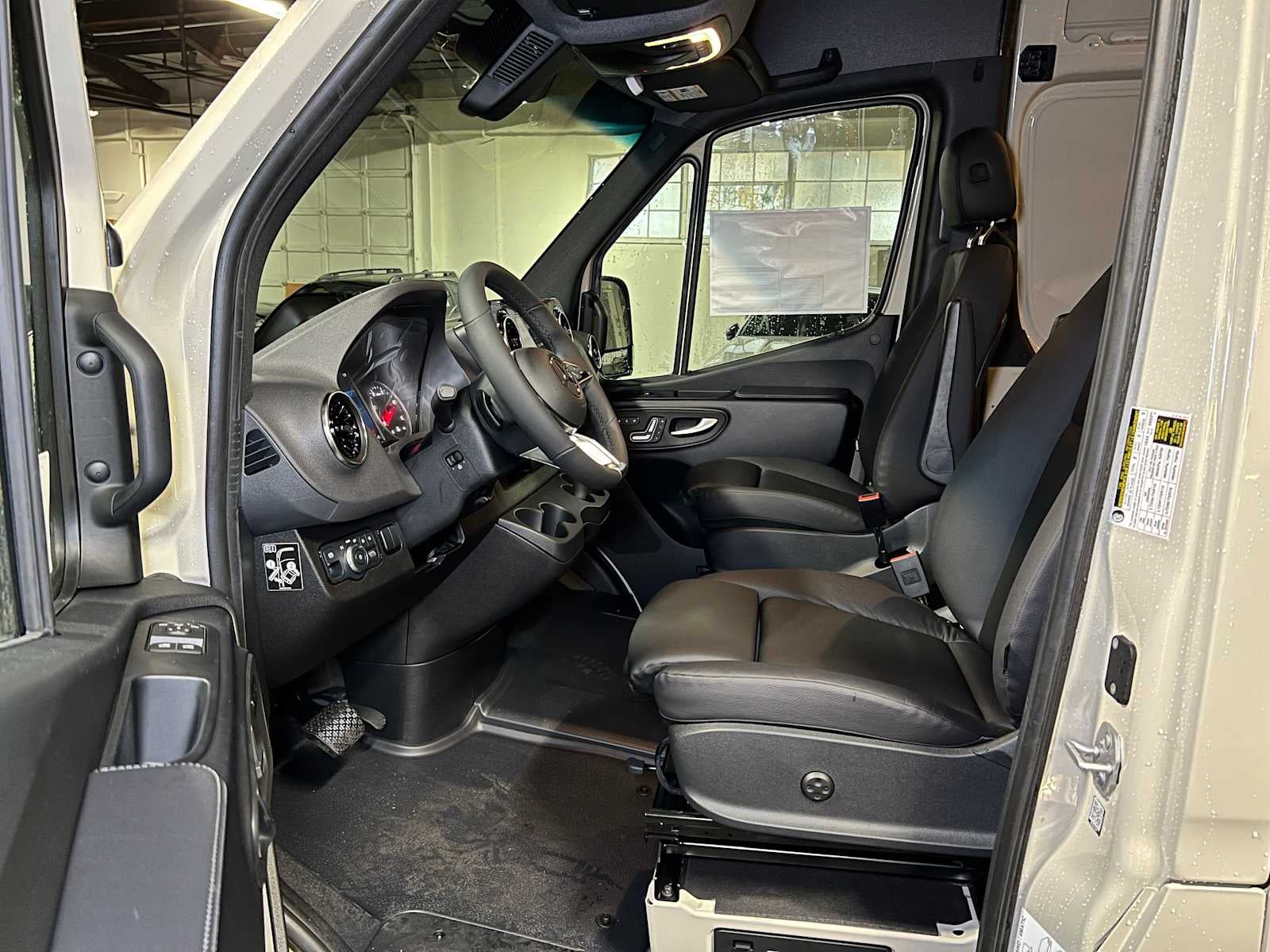 2026 Mercedes-Benz Sprinter 2500 Standard Roof I4 Diesel HO 144" AWD