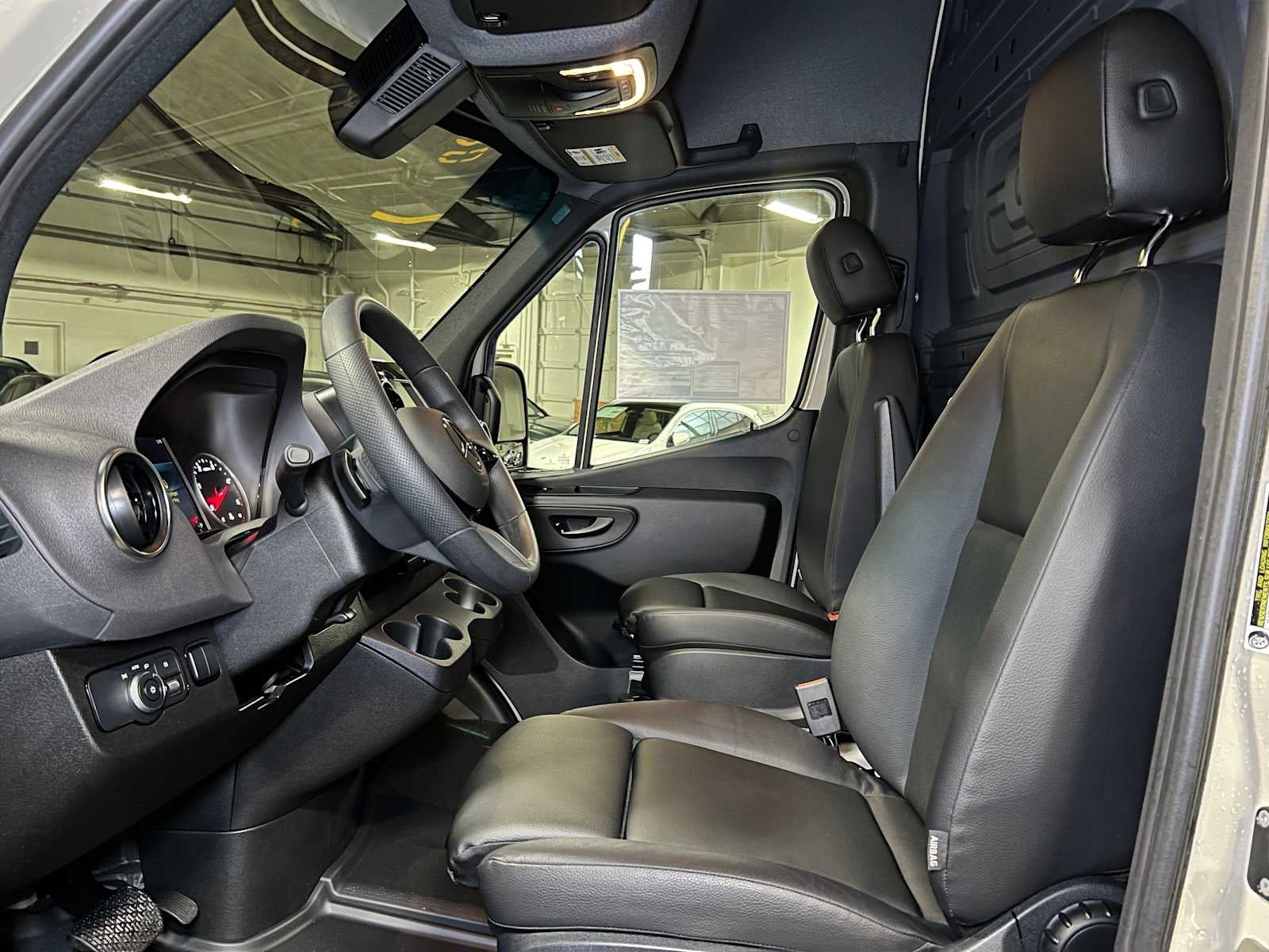 2025 Mercedes-Benz Sprinter 2500 Standard Roof I4 Diesel HO 144" AWD