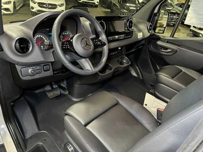 2025 Mercedes-Benz Sprinter 2500 Standard Roof I4 Diesel HO 144" AWD
