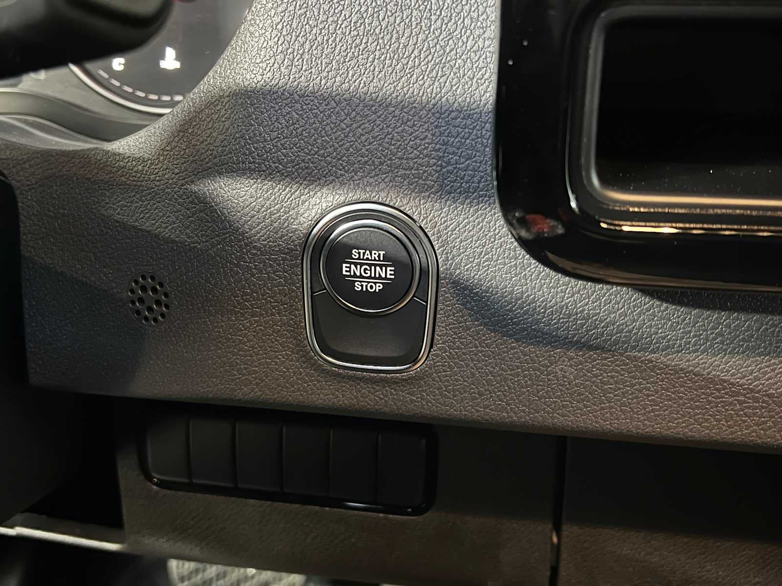 2025 Mercedes-Benz Sprinter 2500 Standard Roof I4 Diesel HO 144" AWD