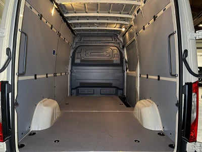 2025 Mercedes-Benz Sprinter 2500 Standard Roof I4 Diesel HO 144" AWD
