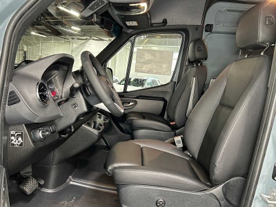 2026 Mercedes-Benz Sprinter 2500 Standard Roof I4 Diesel HO 144" AWD