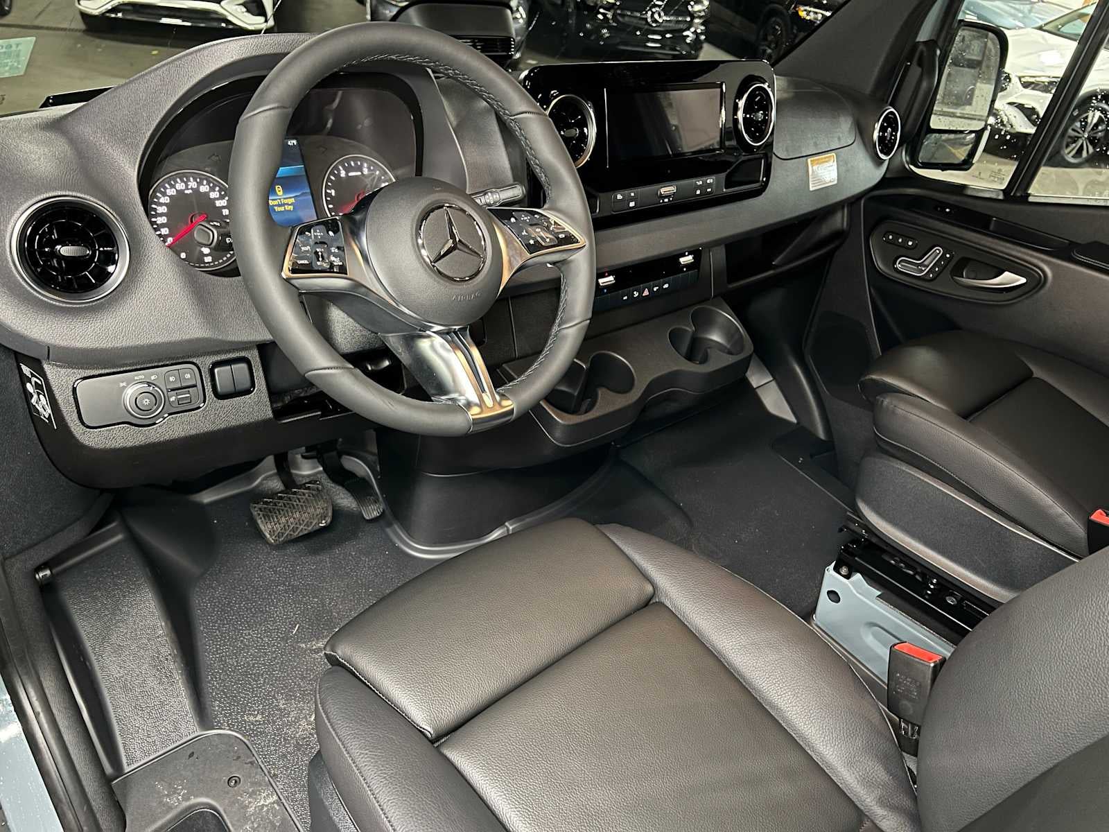 2026 Mercedes-Benz Sprinter 2500 Standard Roof I4 Diesel HO 144" AWD