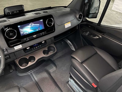 2026 Mercedes-Benz Sprinter 2500 Standard Roof I4 Diesel HO 144" AWD