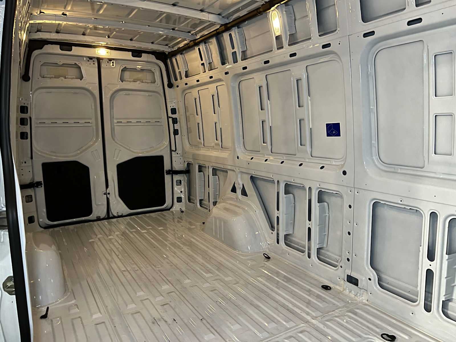 2025 Mercedes-Benz Sprinter 2500 High Roof I4 Diesel HO 170" RWD