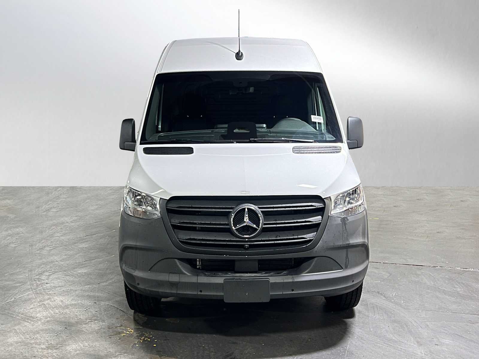 2026 Mercedes-Benz Sprinter 2500 High Roof I4 Diesel HO 170" RWD
