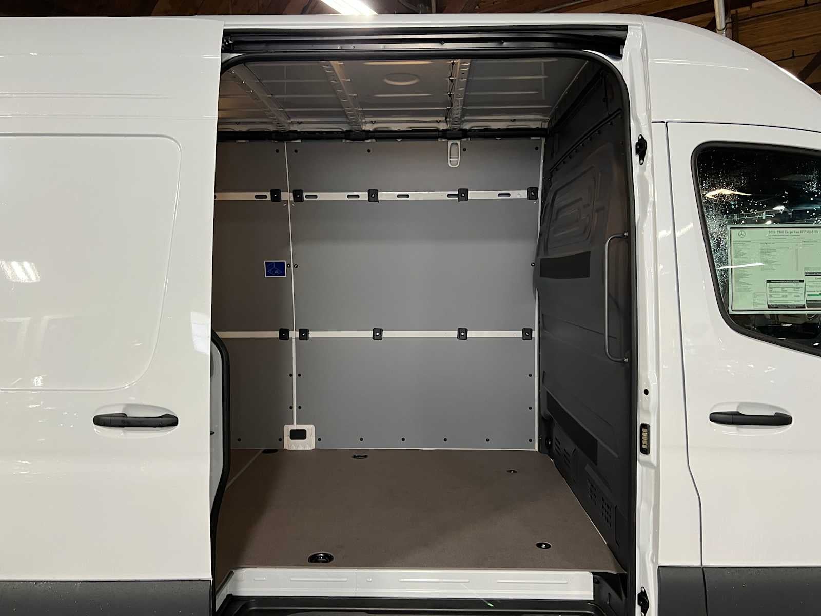 2026 Mercedes-Benz Sprinter 2500 High Roof I4 Diesel HO 170" RWD