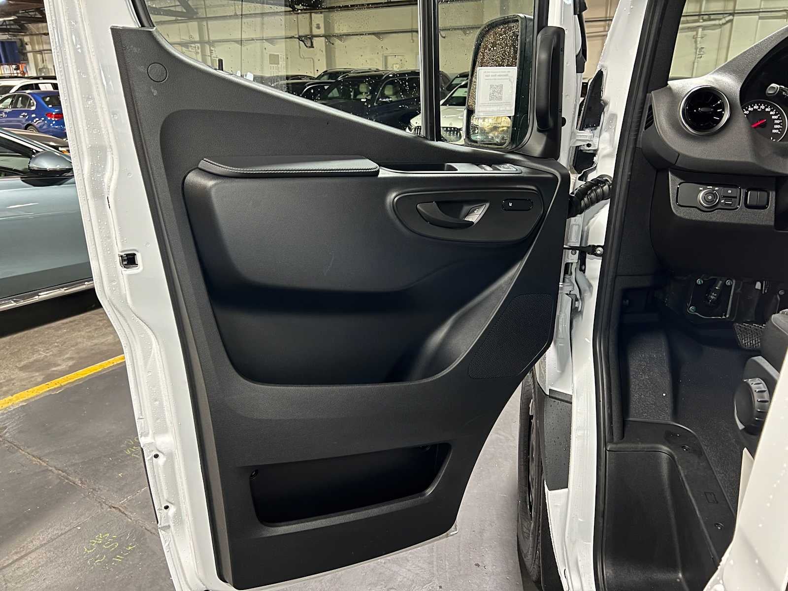 2026 Mercedes-Benz Sprinter 2500 High Roof I4 Diesel HO 170" RWD