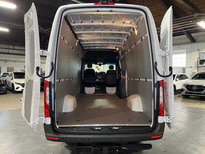 2025 Mercedes-Benz Sprinter 2500 High Roof I4 Diesel HO 170" RWD