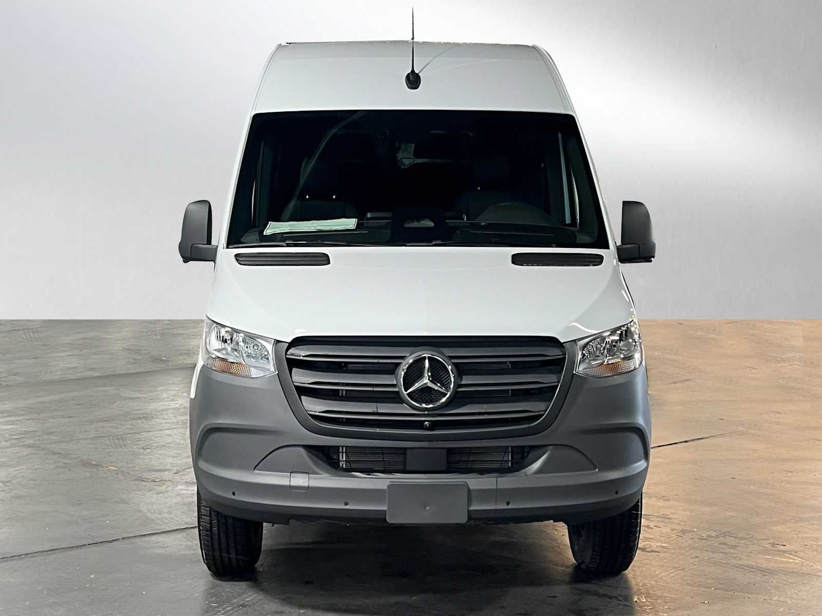 2025 Mercedes-Benz Sprinter 2500 High Roof I4 Diesel HO 170" RWD