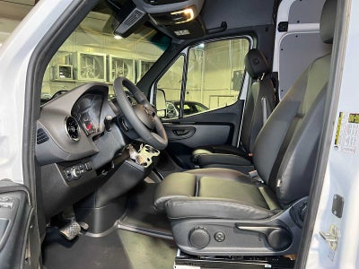 2025 Mercedes-Benz Sprinter 2500 High Roof I4 Diesel HO 170" RWD