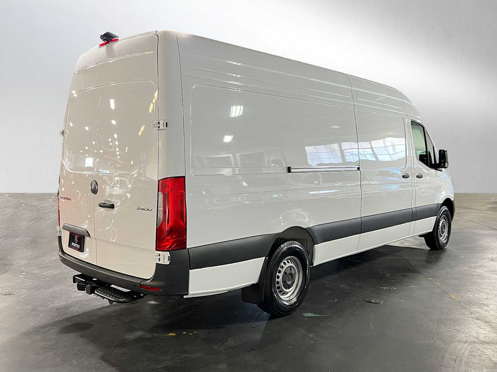 2025 Mercedes-Benz Sprinter 2500 High Roof I4 Diesel HO 170" RWD