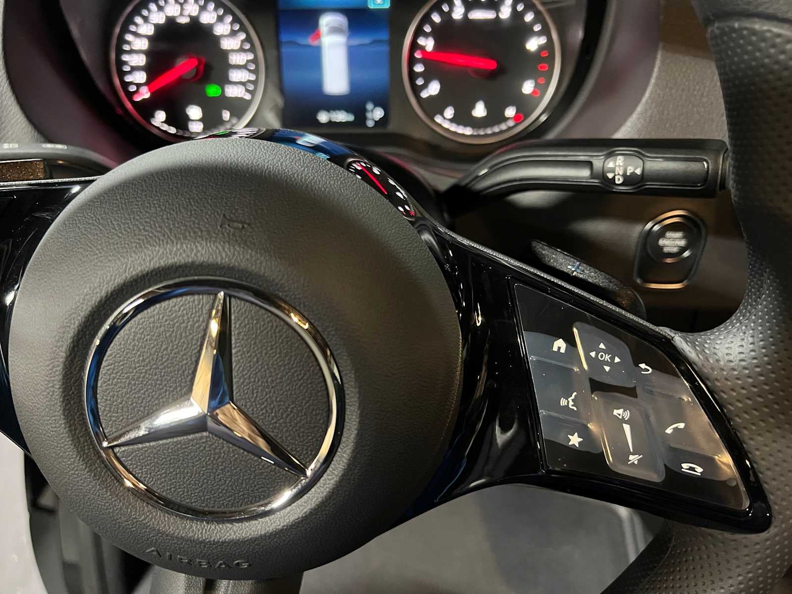 2025 Mercedes-Benz Sprinter 2500 Standard Roof I4 Diesel 144" RWD