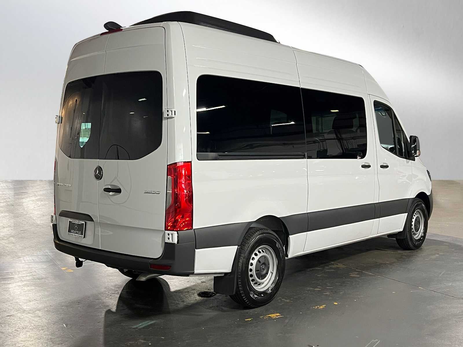 2024 Mercedes-Benz Sprinter 2500 Standard Roof I4 Diesel 144" RWD