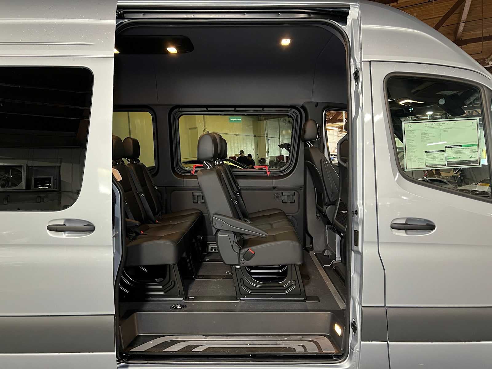 2025 Mercedes-Benz Sprinter 2500 Standard Roof I4 Diesel HO 144" RWD