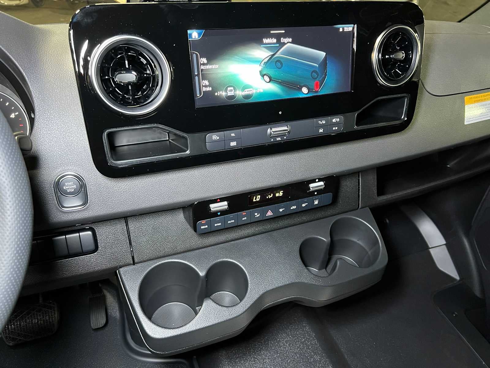 2025 Mercedes-Benz Sprinter 2500 Standard Roof I4 Diesel HO 144" RWD