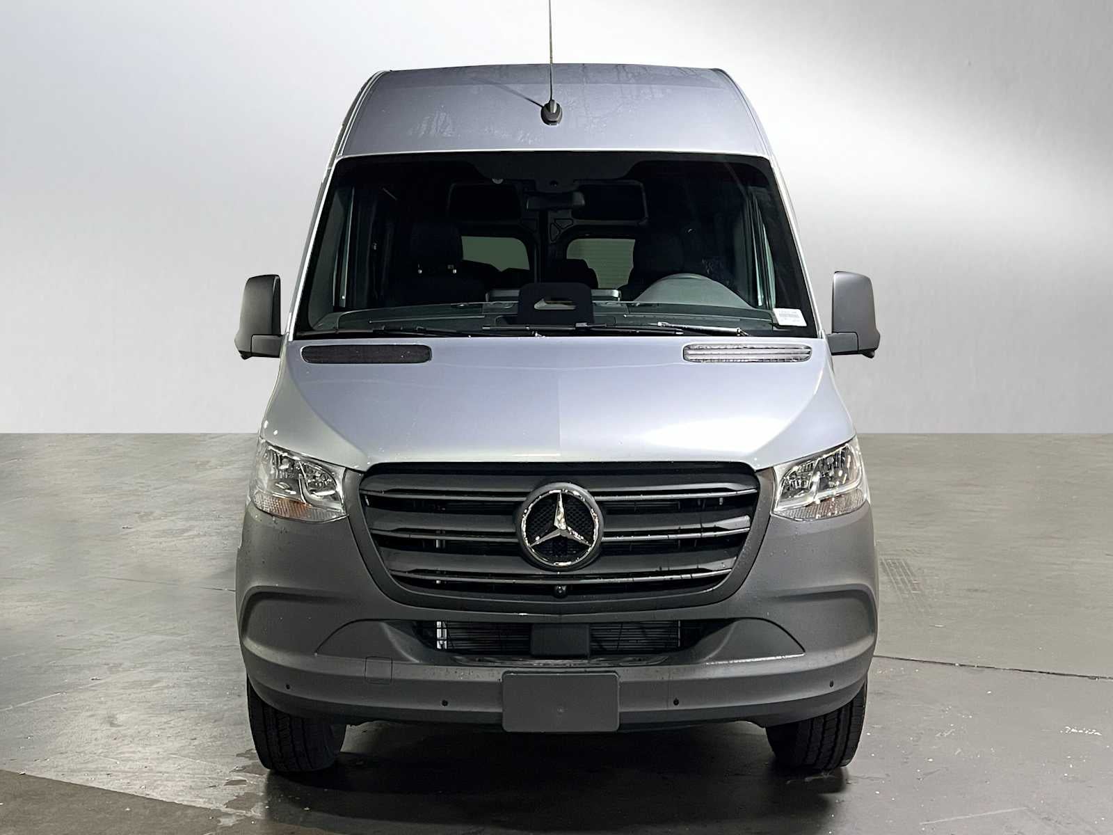 2025 Mercedes-Benz Sprinter 2500 Standard Roof I4 Diesel HO 144" RWD
