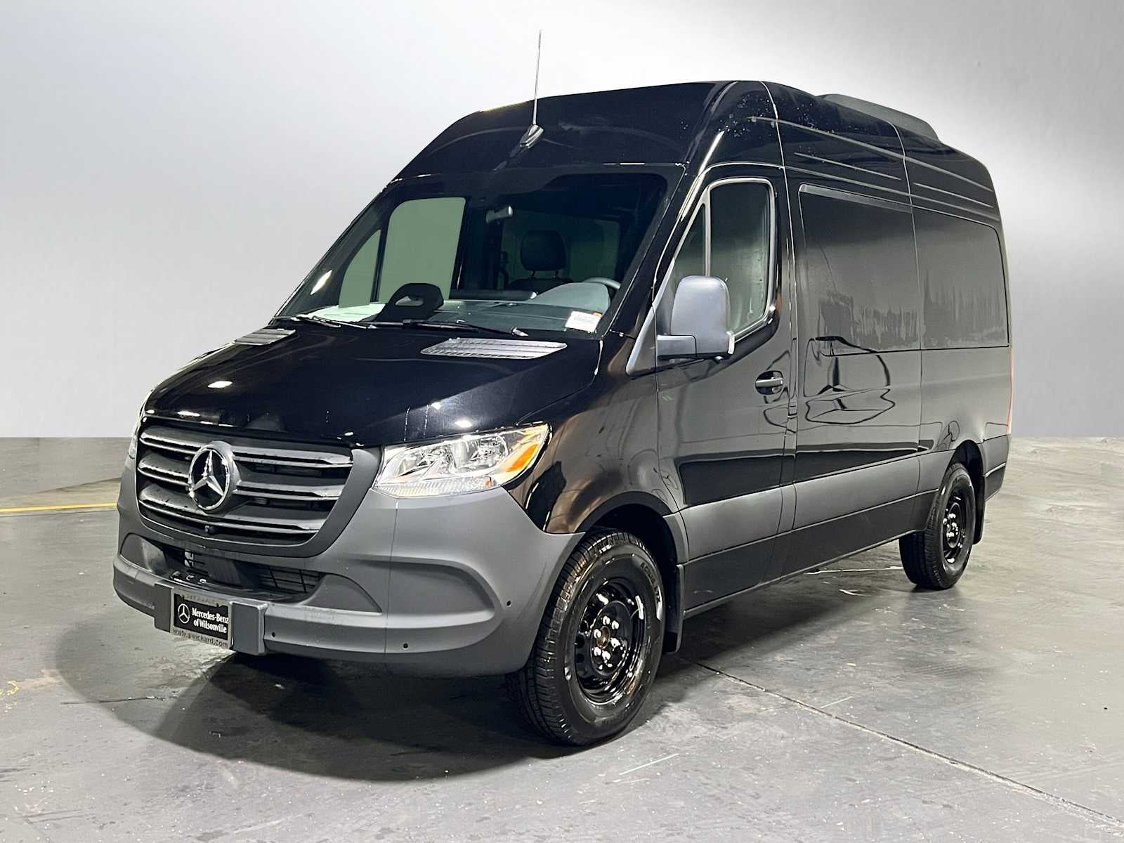 2025 Mercedes-Benz Sprinter 2500 Standard Roof I4 Diesel HO 144" RWD