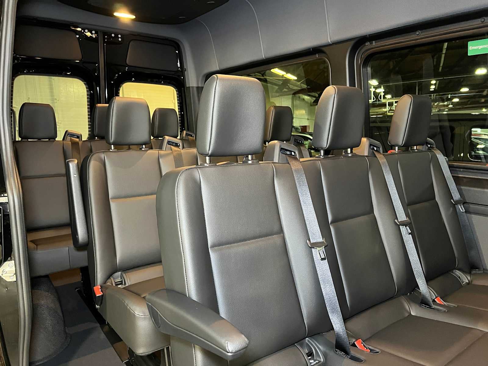 2025 Mercedes-Benz Sprinter 2500 Standard Roof I4 Diesel HO 144" RWD