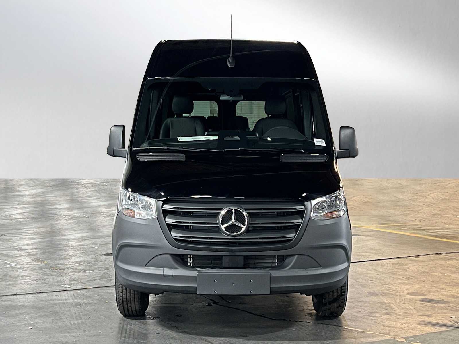 2025 Mercedes-Benz Sprinter 2500 Standard Roof I4 Diesel HO 144" RWD
