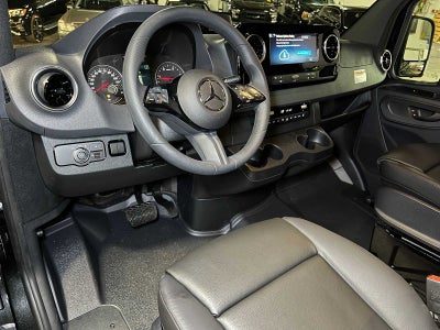 2025 Mercedes-Benz Sprinter 2500 Standard Roof I4 Diesel HO 144" RWD