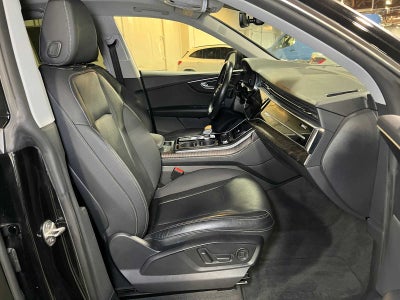 2022 Audi Q8 Premium Plus