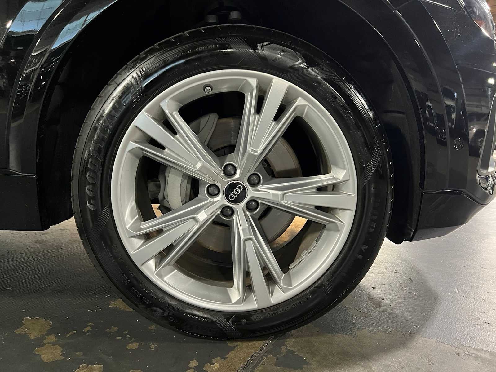 2022 Audi Q8 Premium Plus