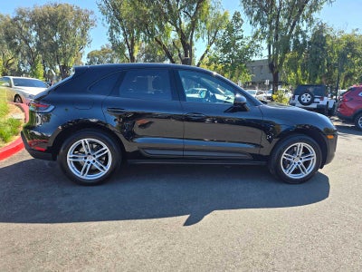 2024 Porsche Macan AWD