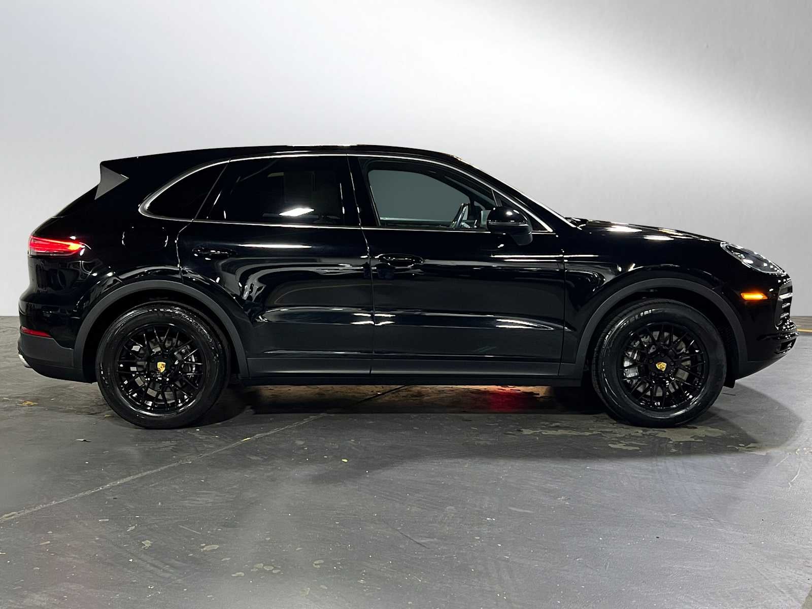 2023 Porsche Cayenne AWD