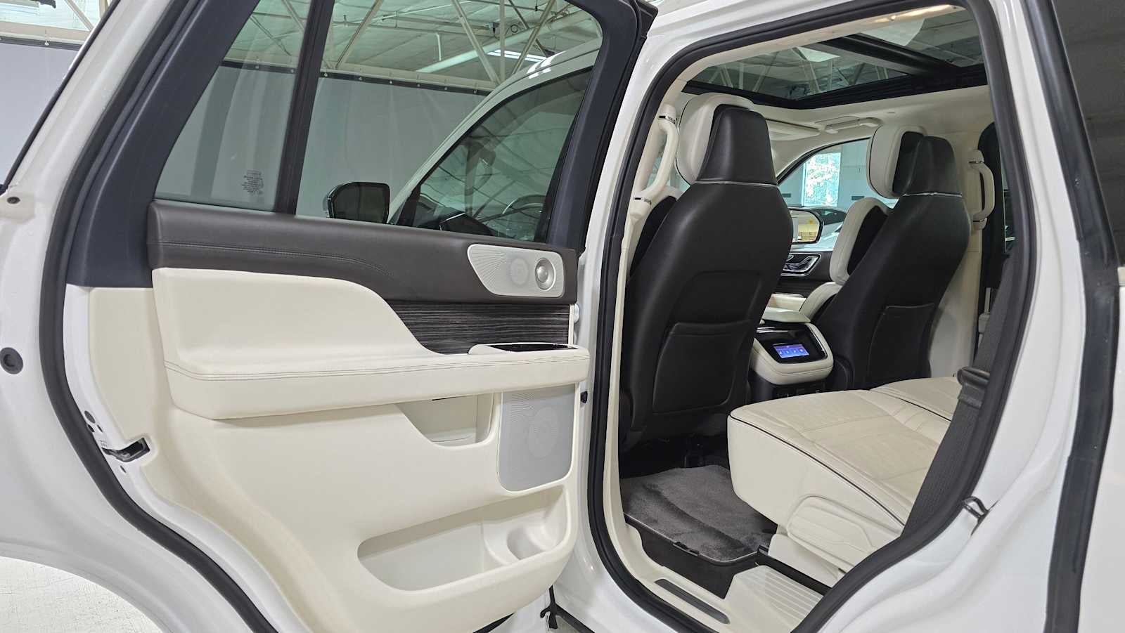 2023 Lincoln Navigator Black Label