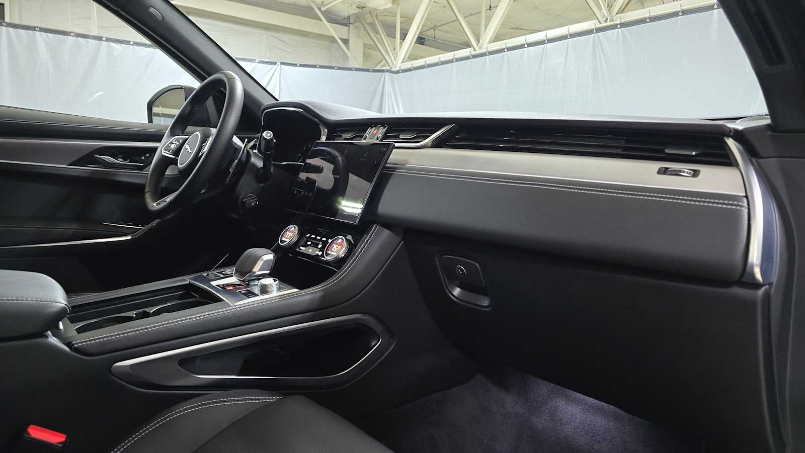 2023 Jaguar F-PACE R-Dynamic S