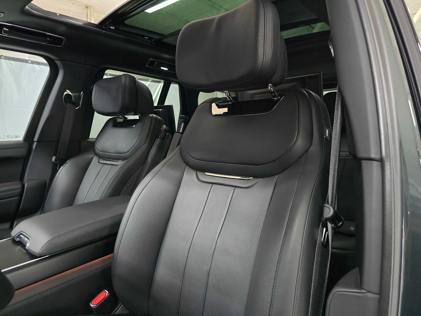 2023 Land Rover Range Rover SV