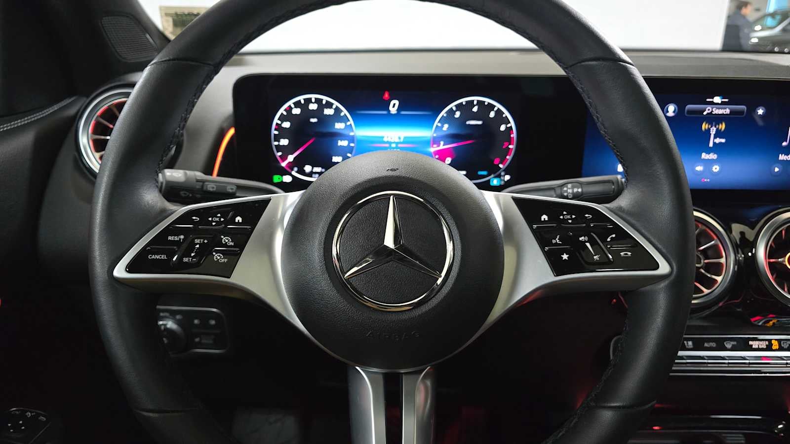 2025 Mercedes-Benz GLB GLB 250