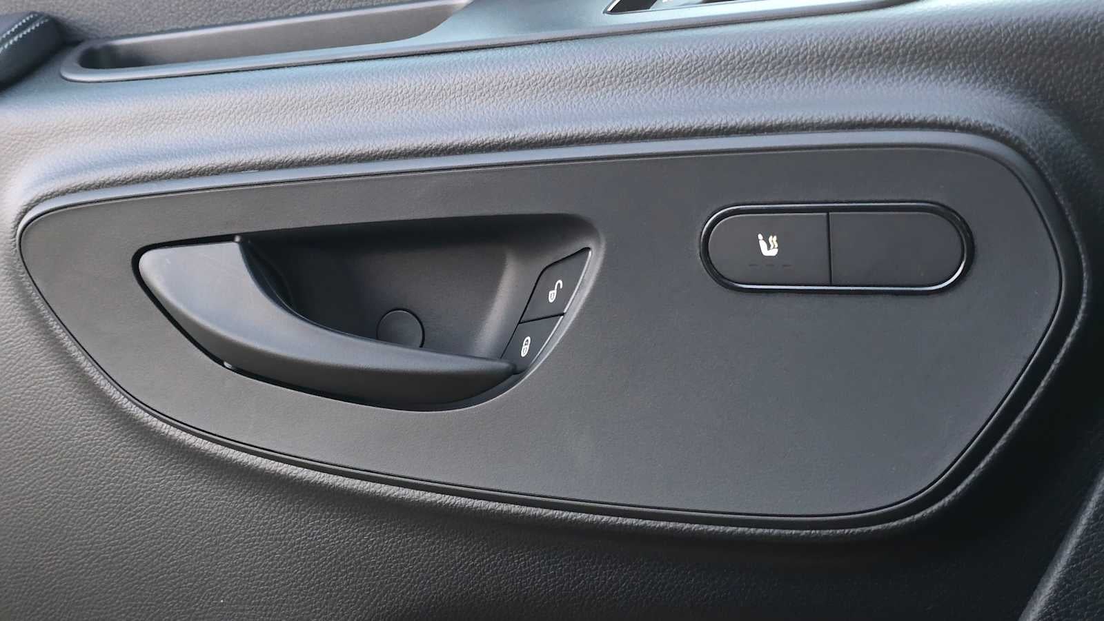 2026 Mercedes-Benz Sprinter 2500 Standard Roof I4 Diesel HO 144" AWD