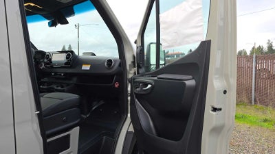2026 Mercedes-Benz Sprinter 2500 Standard Roof I4 Diesel HO 144" AWD