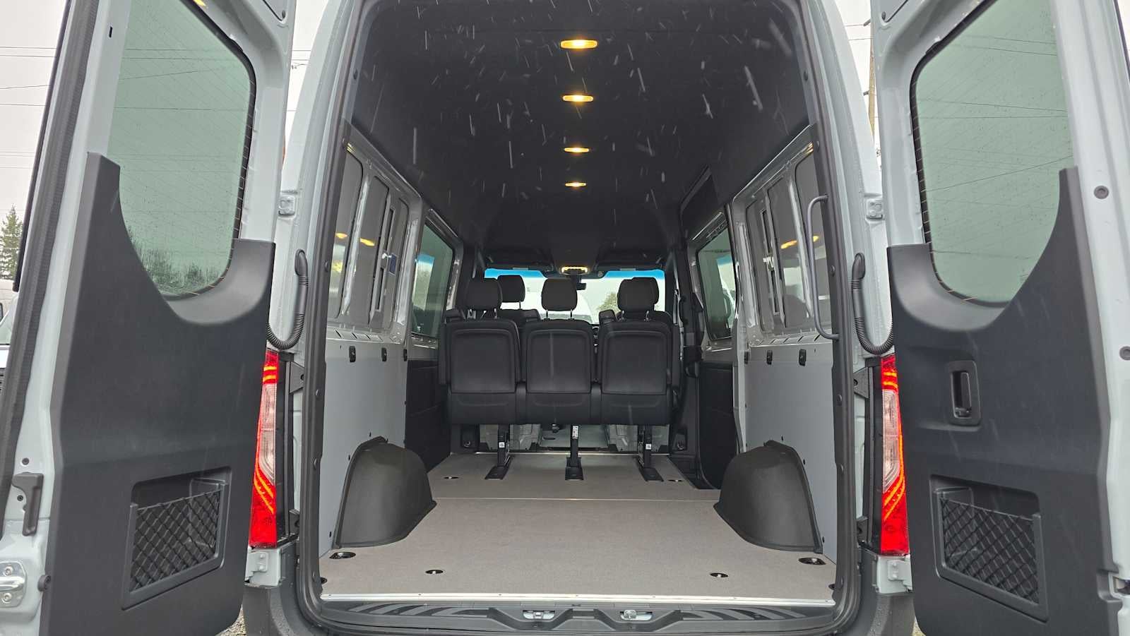 2026 Mercedes-Benz Sprinter 2500 Standard Roof I4 Diesel HO 144" AWD