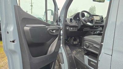 2026 Mercedes-Benz Sprinter 2500 Standard Roof I4 Diesel HO 144" AWD