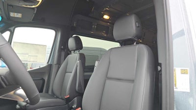 2026 Mercedes-Benz Sprinter 2500 Standard Roof I4 Diesel HO 144" AWD
