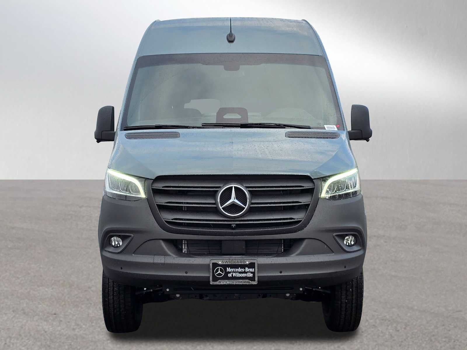 2026 Mercedes-Benz Sprinter 2500 Standard Roof I4 Diesel HO 144" AWD