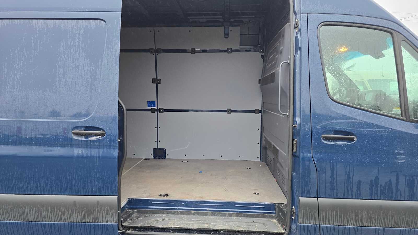 2023 Mercedes-Benz Sprinter 2500 High Roof I4 Gas 170" RWD