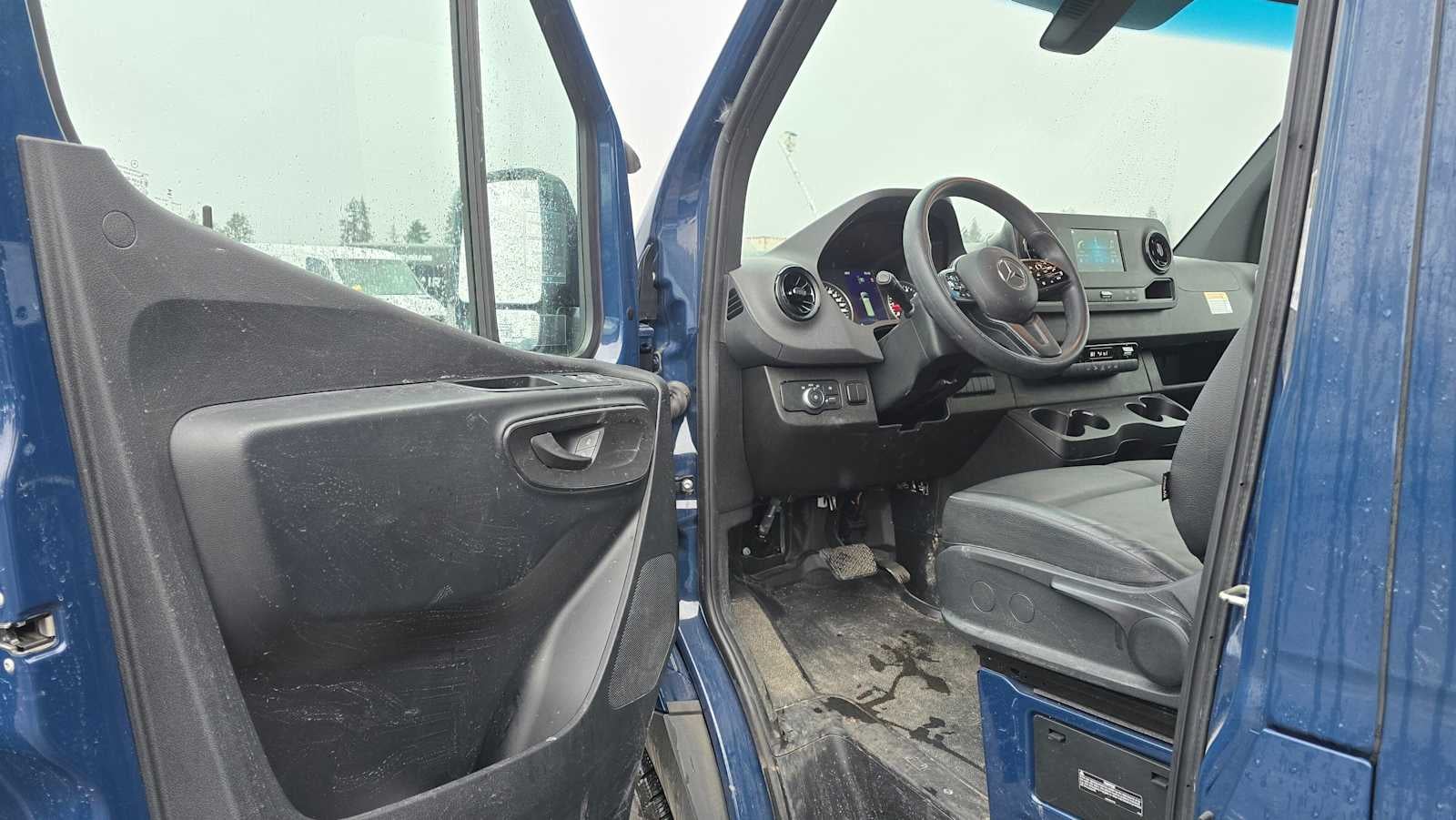 2023 Mercedes-Benz Sprinter 2500 High Roof I4 Gas 170" RWD