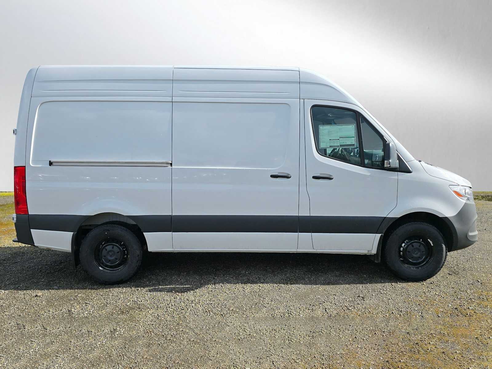 2025 Mercedes-Benz Sprinter 2500 Standard Roof I4 Diesel 144" RWD