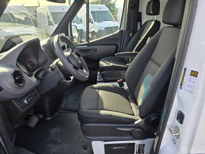 2025 Mercedes-Benz Sprinter 2500 Standard Roof I4 Diesel 144" RWD